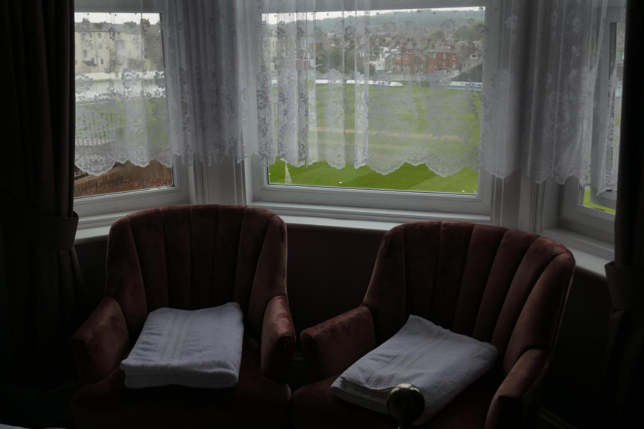 The Boundary Bed & Breakfast Scarborough Bagian luar foto